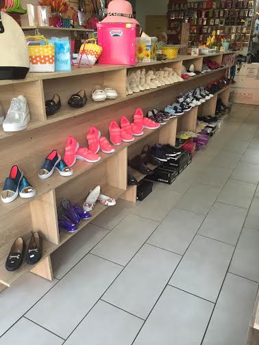 Lichidare stoc marfa mix - 20.000 bucati